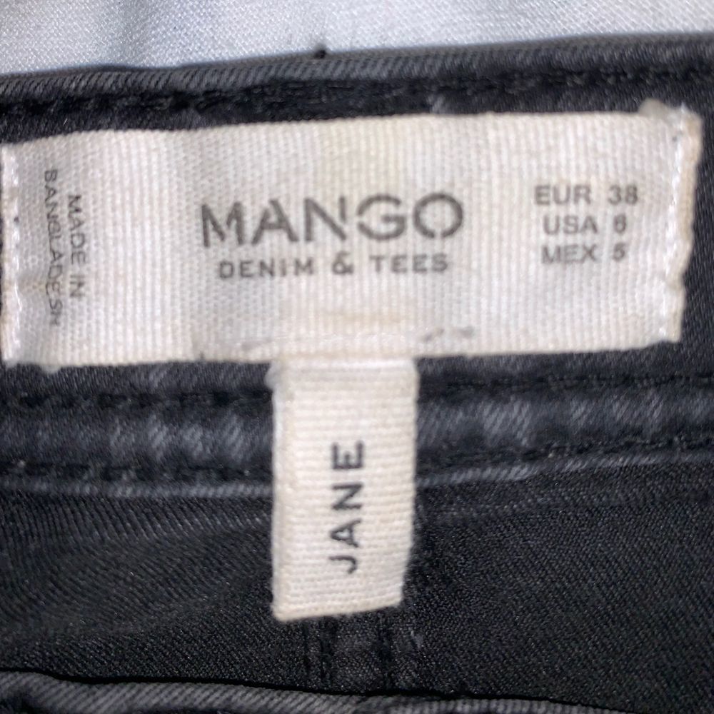 Used Mango Jean - Picture 3 of 5